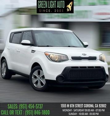 Clear White 2016 Kia Soul Base