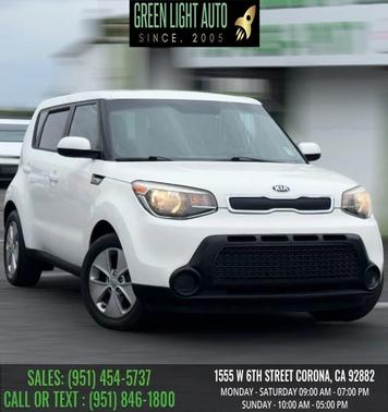 Clear White 2016 Kia Soul Base