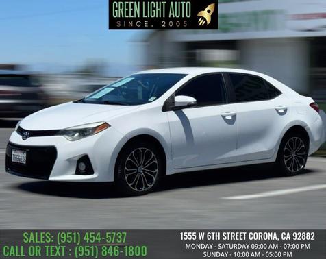 Super White 2014 Toyota Corolla S Plus