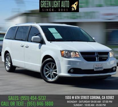 White Knuckle Clearcoat 2019 Dodge Grand Caravan SXT