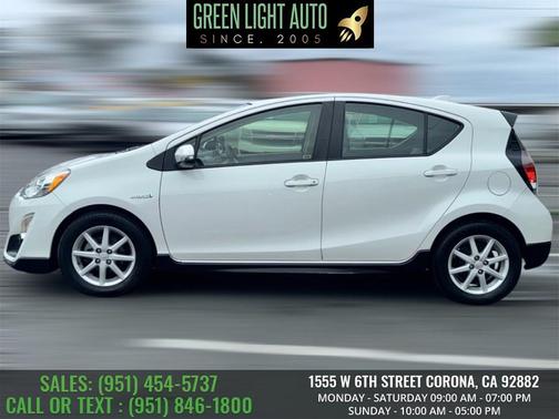 2017 Toyota Prius c One