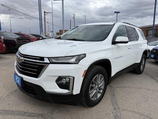 2023 Chevrolet Traverse LT Leather