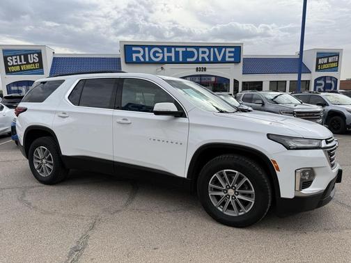 2023 Chevrolet Traverse LT Leather