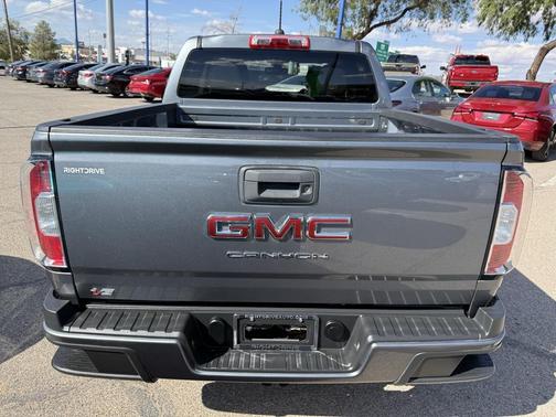 2022 GMC Canyon Elevation Standard