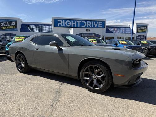 2019 Dodge Challenger SXT