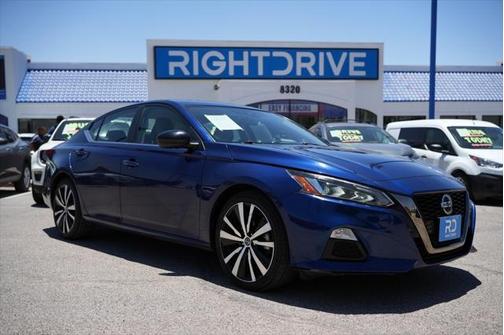 2022 Nissan Altima SR FWD