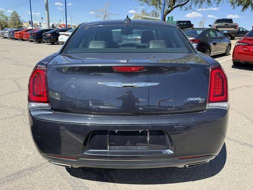 2019 Chrysler 300 S