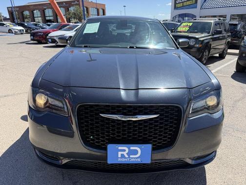 2019 Chrysler 300 S