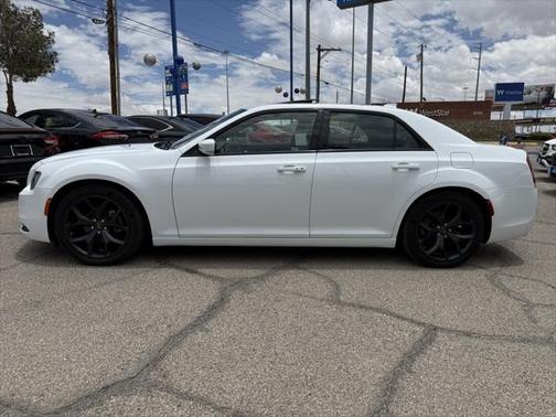2022 Chrysler 300 S