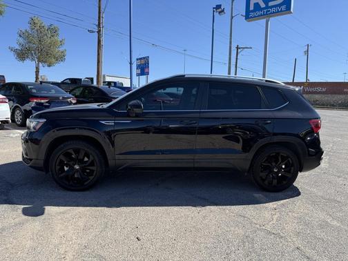2023 Volkswagen Taos 1.5T SE