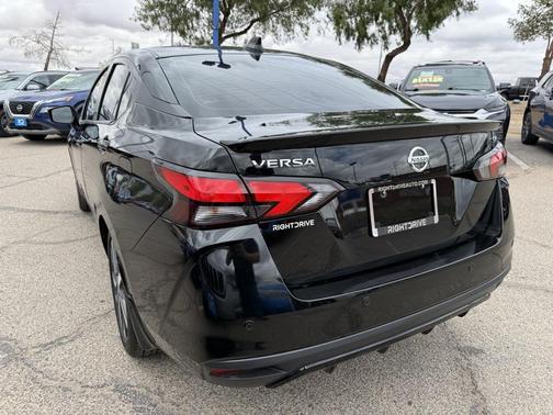 2021 Nissan Versa 1.6 S