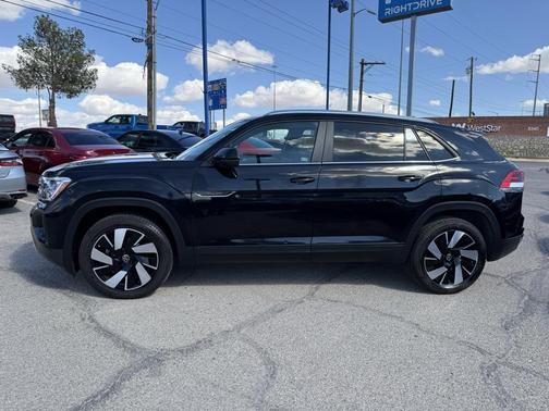 2024 Volkswagen Atlas Cross Sport 2.0T SE w/Technology 4MOTION