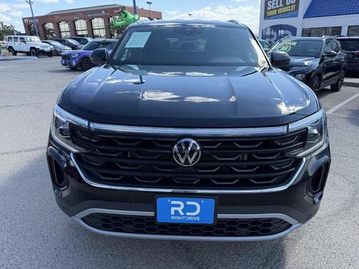 2024 Volkswagen Atlas Cross Sport 2.0T SE w/Technology 4MOTION
