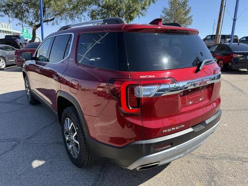 2023 GMC Acadia AWD SLT