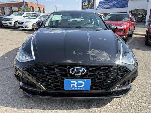 2022 Hyundai SONATA Limited