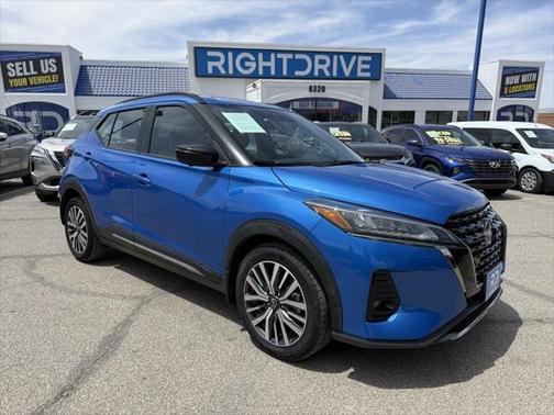 2023 Nissan Kicks SR
