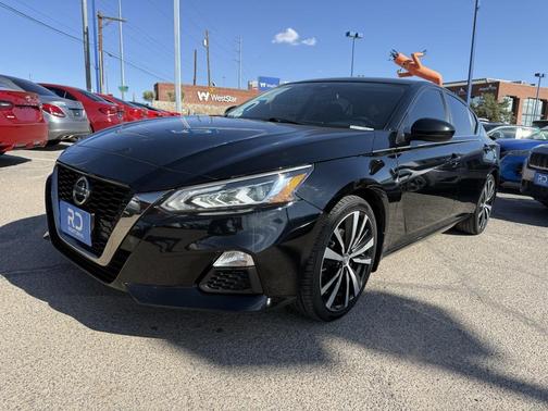 2020 Nissan Altima SR FWD
