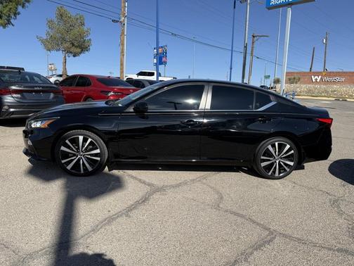 2020 Nissan Altima SR FWD