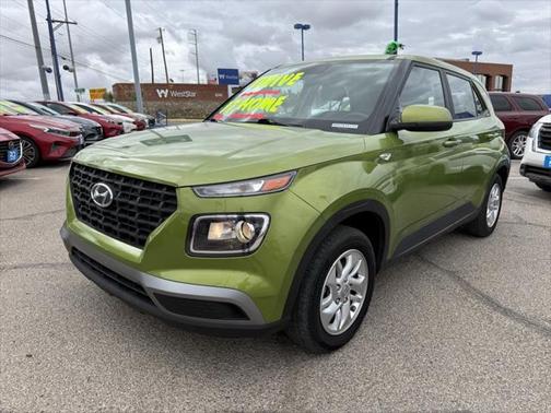 2024 Hyundai VENUE SE