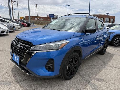 2024 Nissan Kicks SR