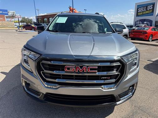 2023 GMC Terrain AWD AT4