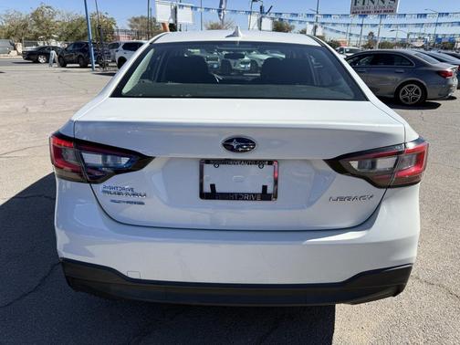 2022 Subaru Legacy Base