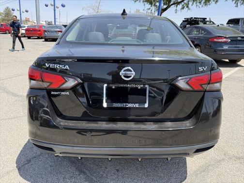2021 Nissan Versa 1.6 SV
