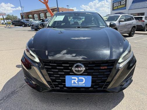 2023 Nissan Altima SR FWD