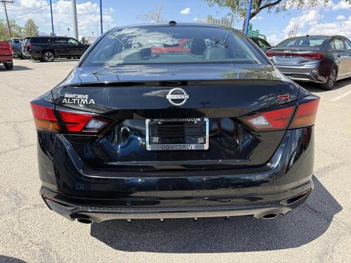 2023 Nissan Altima SR FWD