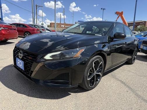 2023 Nissan Altima SR FWD