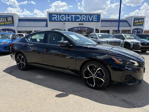 2023 Nissan Altima SR FWD