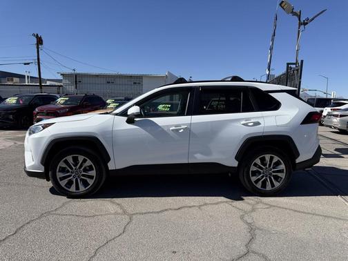 2019 Toyota RAV4 XLE Premium
