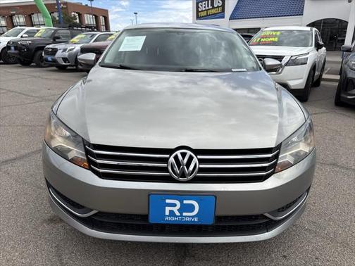 2012 Volkswagen Passat 2.5 SE