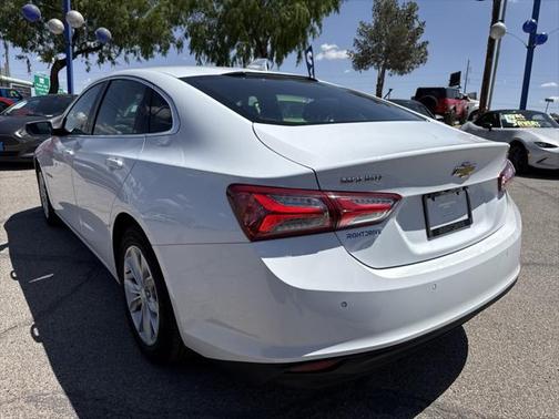 2022 Chevrolet Malibu FWD LT