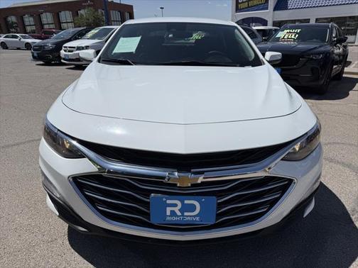 2022 Chevrolet Malibu FWD LT