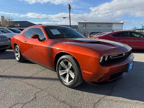 2021 Dodge Challenger SXT