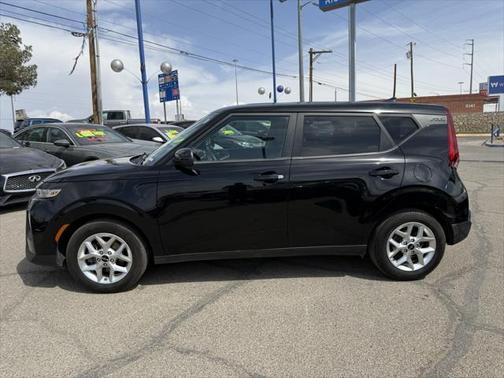 2022 Kia Soul LX