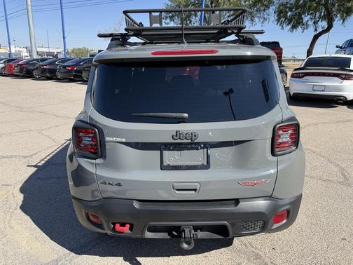 2022 Jeep Renegade Trailhawk