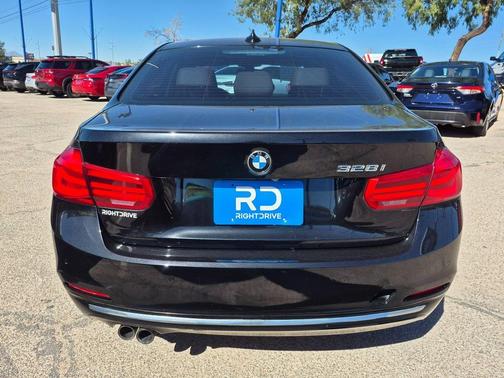 2016 BMW 328 328i