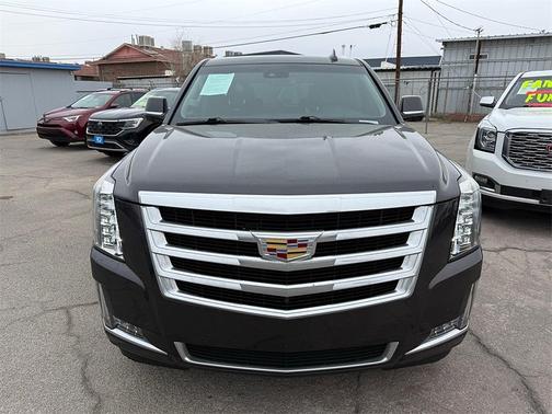 2018 Cadillac Escalade Luxury