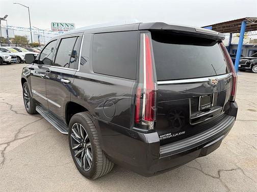 2018 Cadillac Escalade Luxury