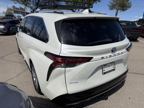 2021 Toyota Sienna Limited 7-Passenger