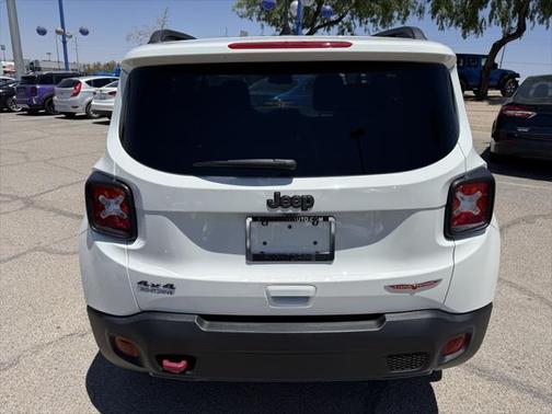 2022 Jeep Renegade Trailhawk
