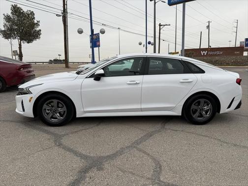 2022 Kia K5 LXS