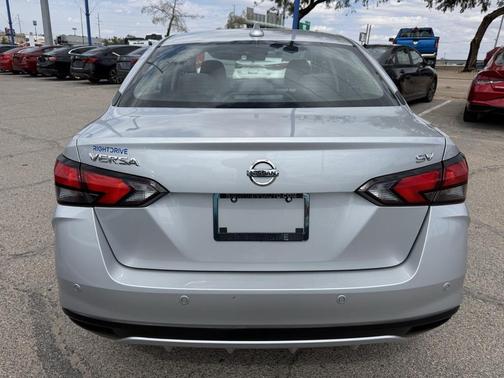 2021 Nissan Versa 1.6 SV