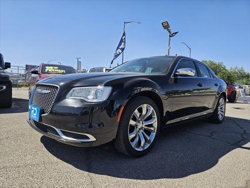 2018 Chrysler 300 Touring