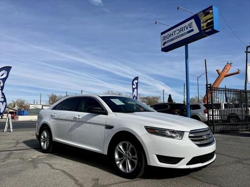 2017 Ford Taurus SE