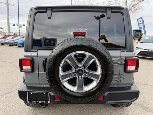 2021 Jeep Wrangler Unlimited Sahara