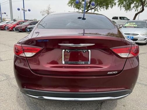 2016 Chrysler 200 Limited
