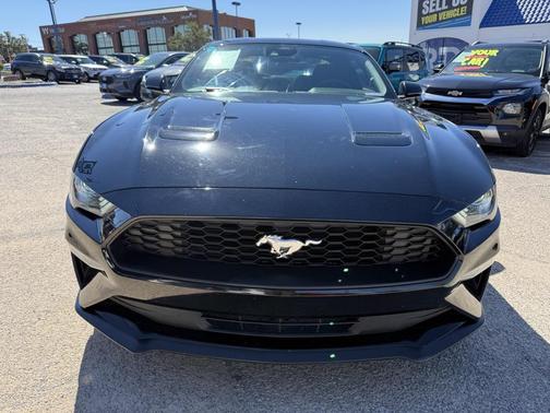 2021 Ford Mustang EcoBoost